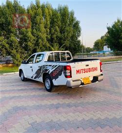میتسوبیشی L200